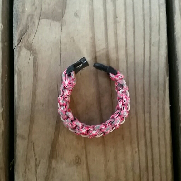 GIRLS Aromatherapy Tactical 550 Paracord Bracelet - Picture 5 of 5